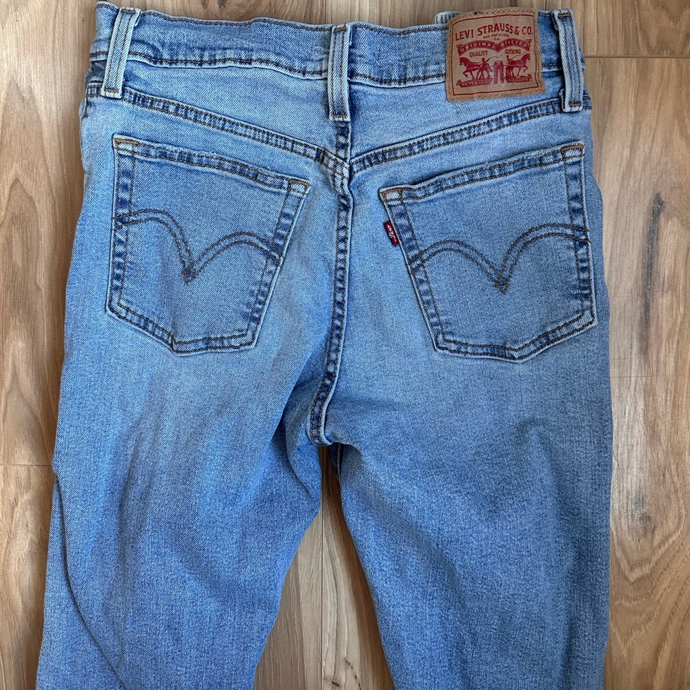 Levi's Wedgie Straight Jeans